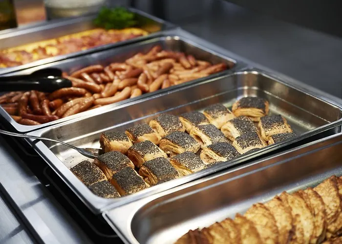 Svaneke Vandrerhjem * スヴァネケ